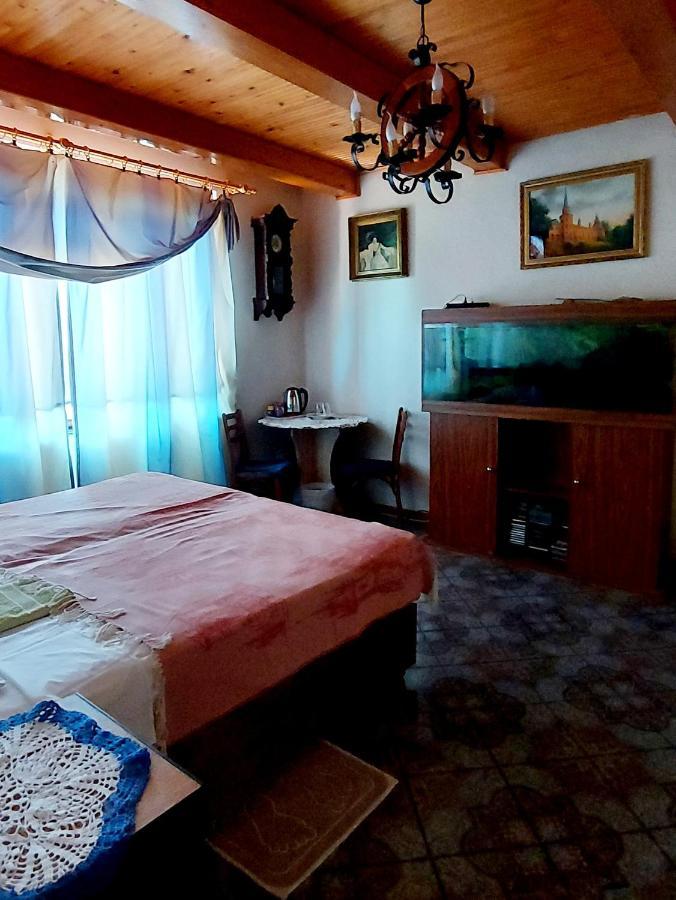 Guest House Marketti 维诺吉拉季夫 外观 照片