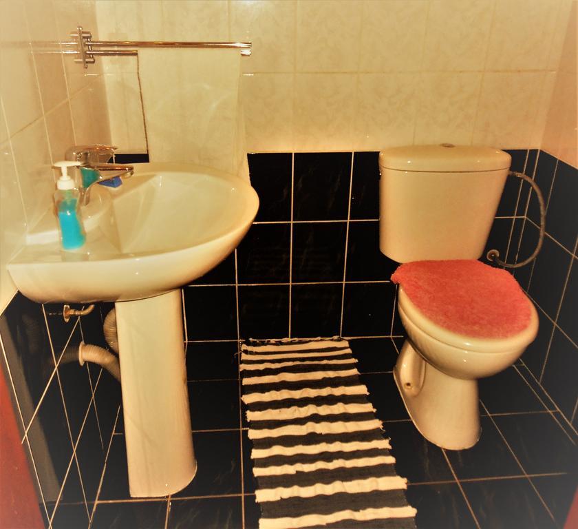 Guest House Marketti 维诺吉拉季夫 外观 照片