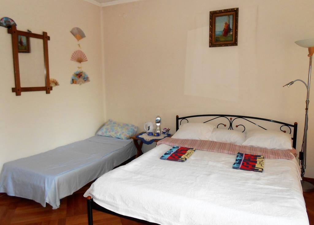 Guest House Marketti 维诺吉拉季夫 外观 照片